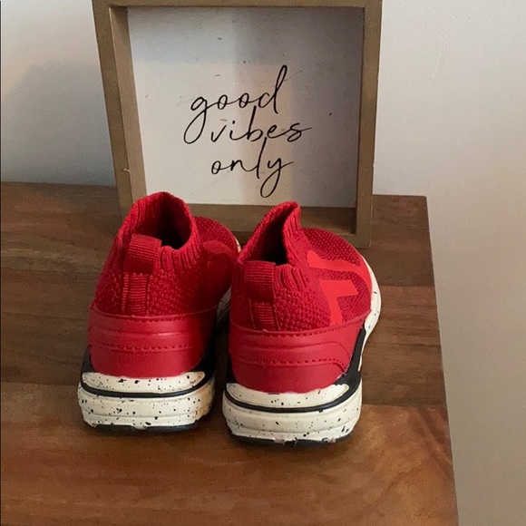 ZARA Red Sock Sneakers for Toddler - Picture 3 of 7